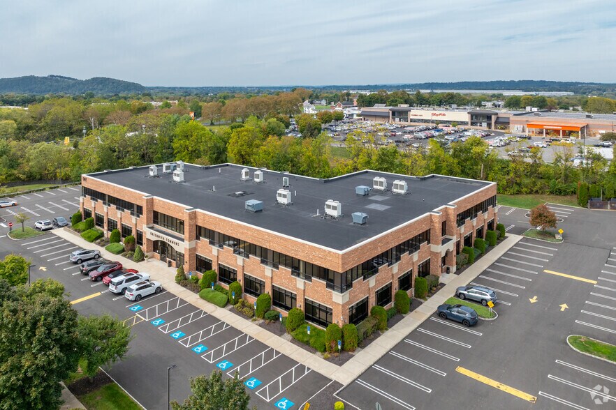 More Photos Of 1 Greenwich St, Stewartsville Medical For Lease