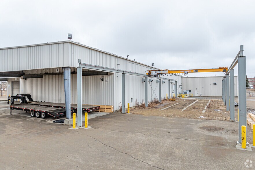 More Photos Of 2004 64th Ave NW, Edmonton Manufacturing For Lease