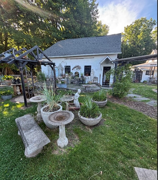 More Photos Of 6 August St, Setauket Office For Lease