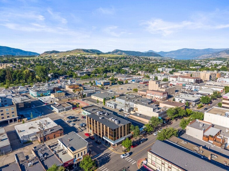 More Photos Of 3100 30 Av, Vernon Office For Sale