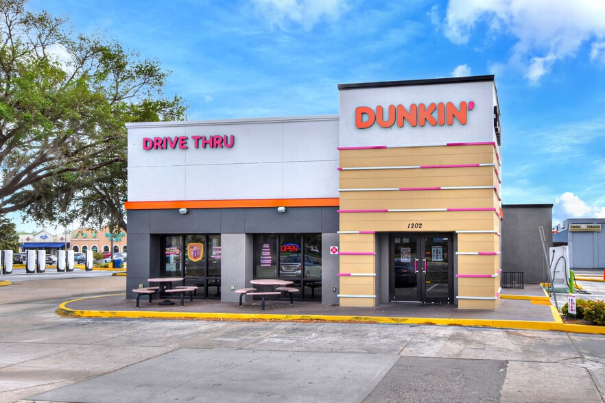 More Photos Of 1202 N Broadway Ave, Bartow Restaurant For Sale