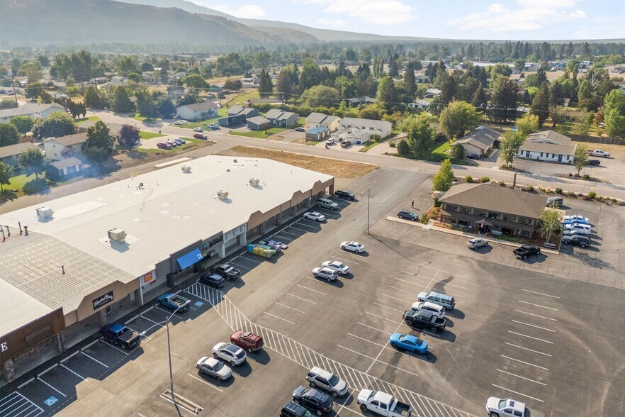 More Photos Of 11300 U.S. 93 S, Lolo General Retail For Sale