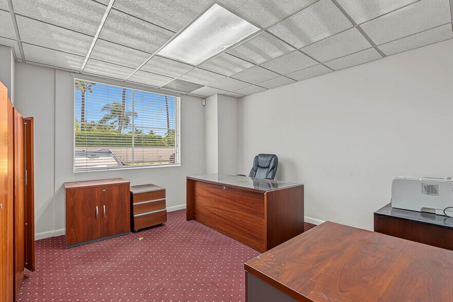 More Photos Of 7765 SW 87th Ave, Miami Medical For Sale