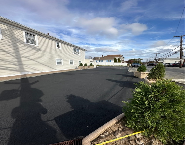 More Photos Of 829 Midland Ave, Yonkers Storefront Retail Residential For Sale