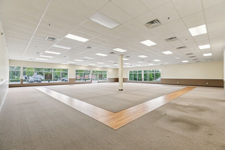 More Photos Of 3841 Route 42, Turnersville Storefront For Lease