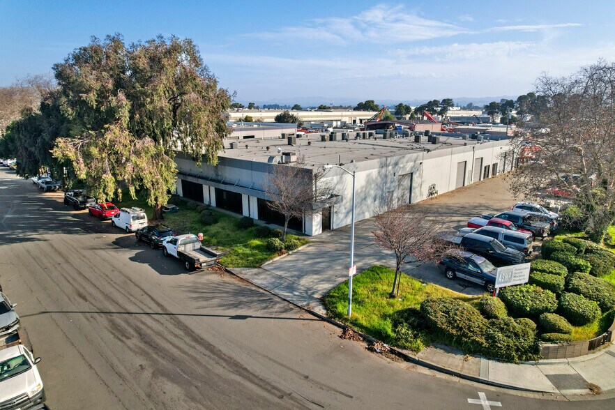More Photos Of 23978 Connecticut St, Hayward Warehouse For Sale