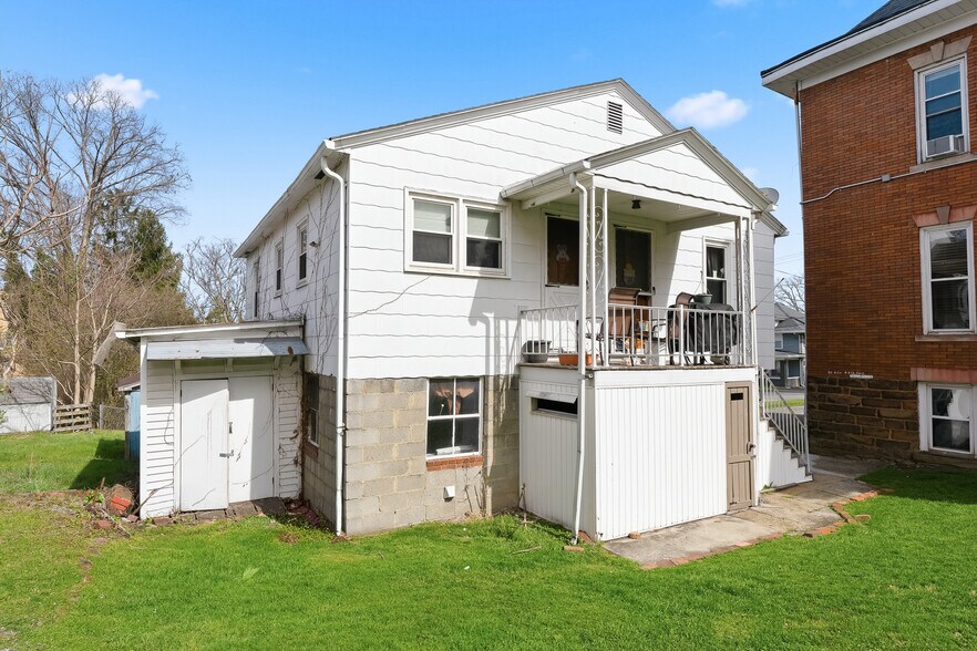 More Photos Of 1042 Morgantown Ave, Fairmont Specialty For Sale