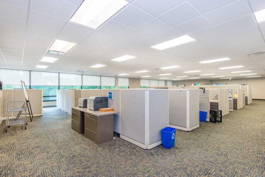 More Photos Of 95 Chestnut Ridge Rd, Montvale Office For Sale