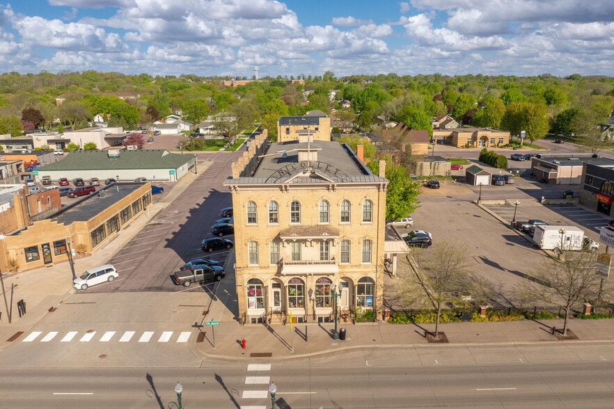 More Photos Of 122 S Minnesota Ave, Saint Peter Apartments For Sale