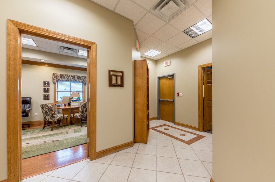 More Photos Of 315 High St, Morgantown Office For Sale