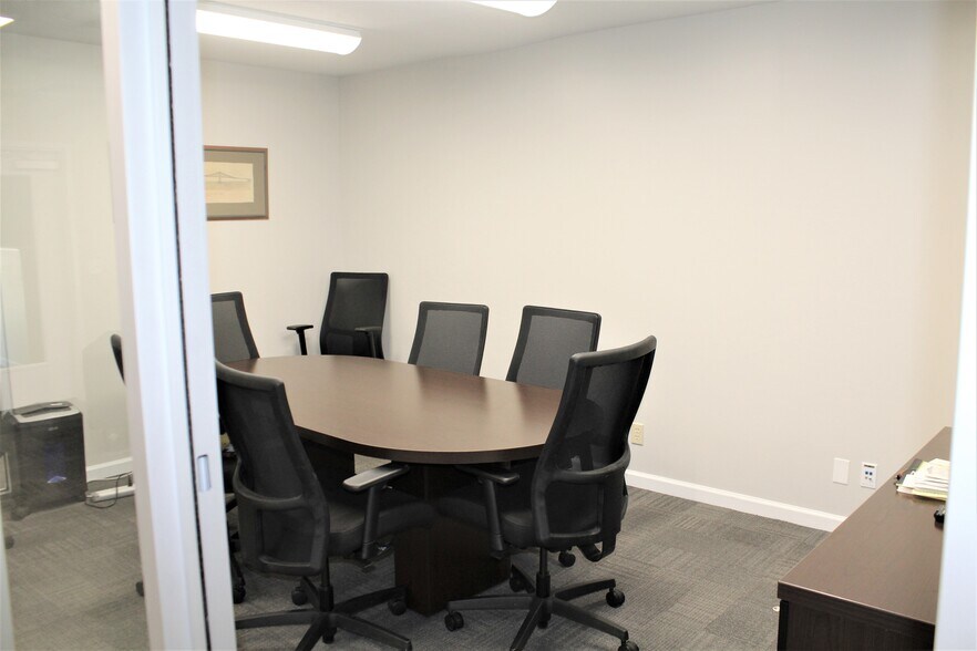 More Photos Of 2807 Remington Green Cir, Tallahassee Office For Lease