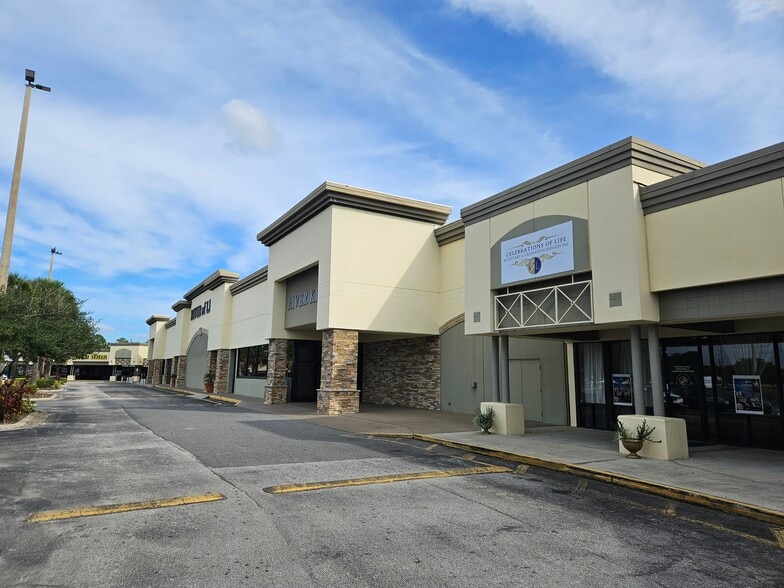 More Photos Of 4300 Clarcona Ocoee Rd, Orlando General Retail For Sale