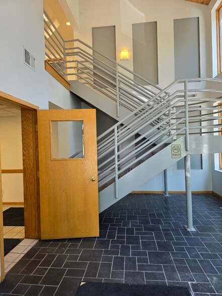 More Photos Of 1130 Sextonville Rd, Richland Center Medical For Lease