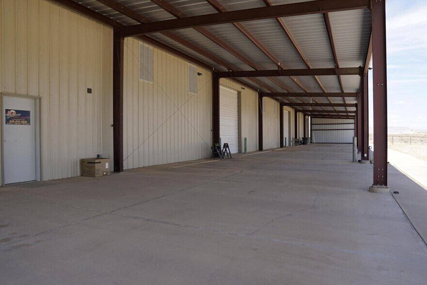 More Photos Of 825 Cannonball dr, Big Water Research And Development For Lease