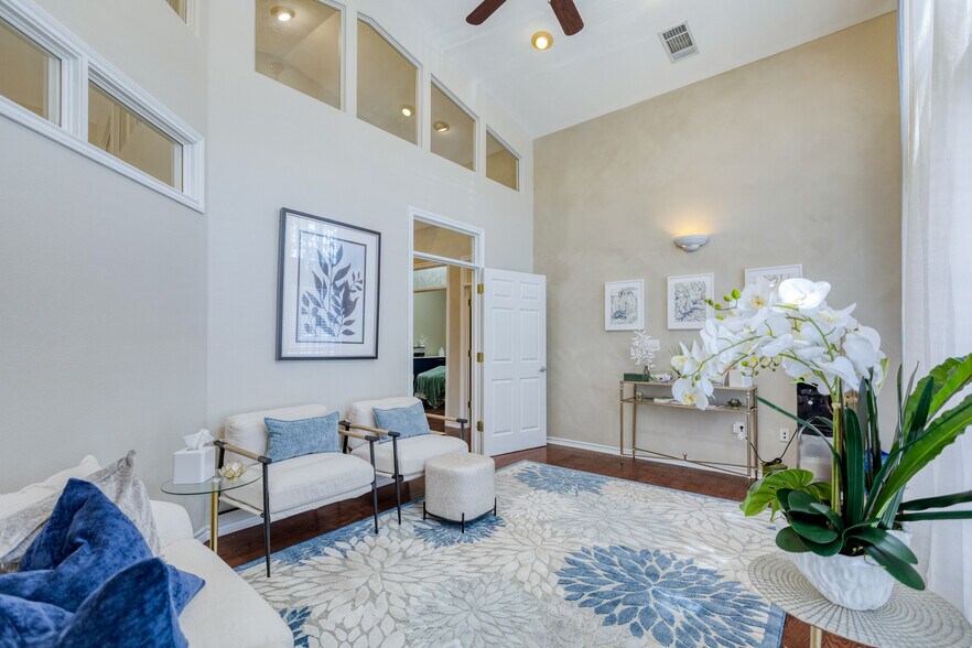 More Photos Of 12335 Hymeadow Dr, Austin Office For Sale