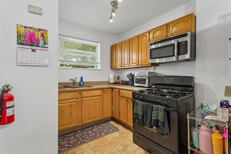 More Photos Of 47 Chestnut St, West Orange Storefront Retail Residential For Sale
