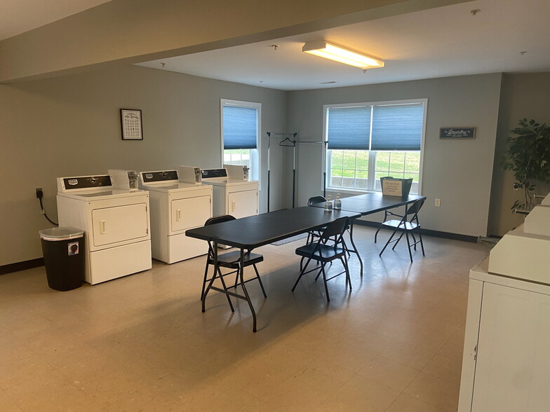 More Photos Of 1325 S Lillian Ave, Bolivar Apartments For Sale