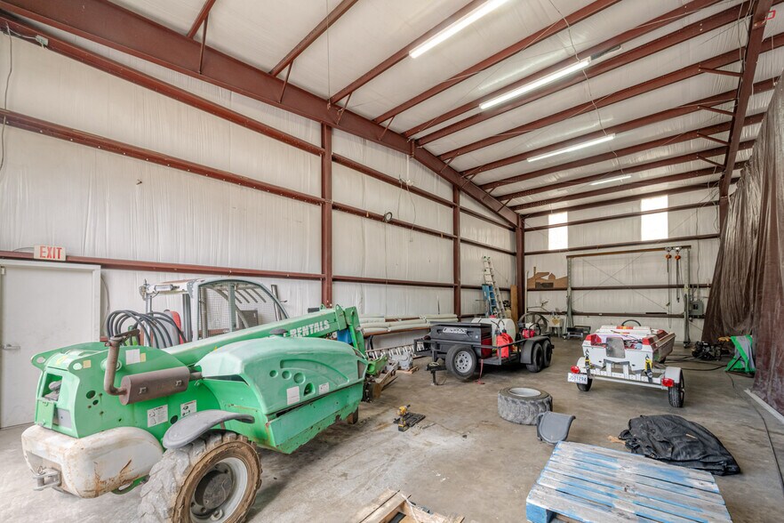 More Photos Of 49191 US-51 Hwy, Tickfaw Warehouse For Lease