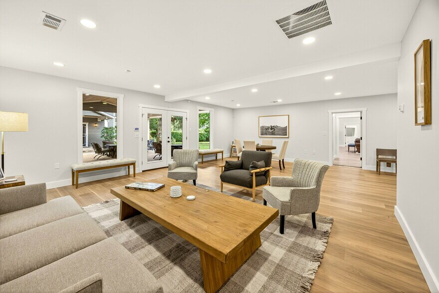 More Photos Of 111 Cedar St, Rogue River Office Residential For Sale