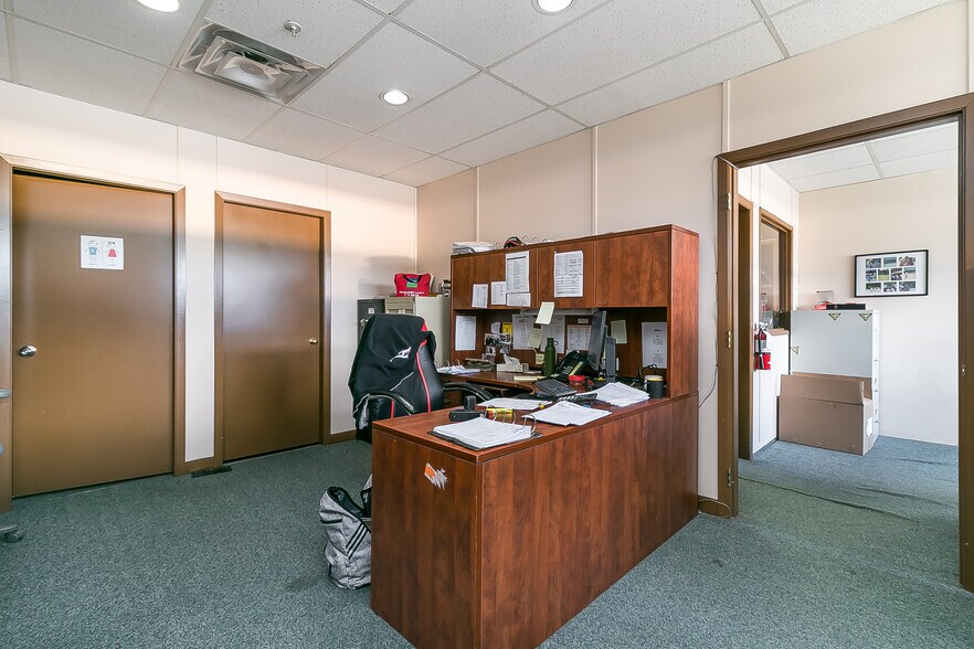 More Photos Of 17957 55th Ave, Surrey Warehouse For Sale