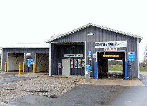 More Photos Of 921 Marquette Dr, Kewaunee Carwash For Sale