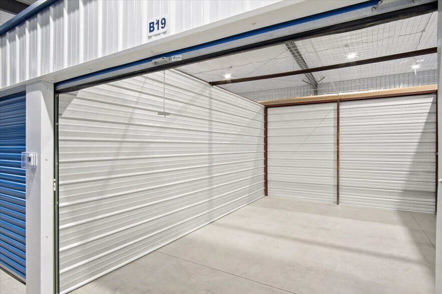 More Photos Of 2245 Boyds Creek Hwy, Sevierville Self Storage For Sale