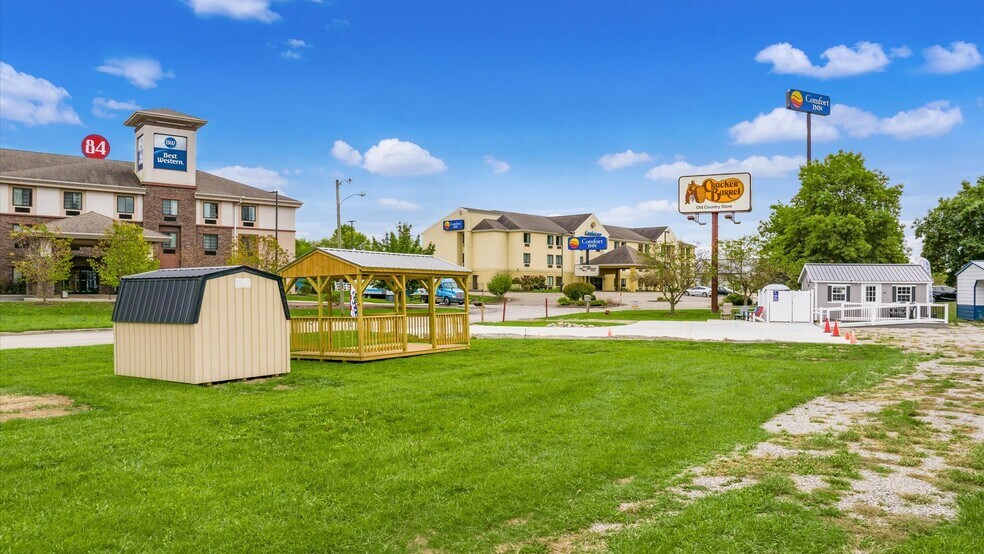 More Photos Of 2309 Southgate, Cambridge Land For Sale