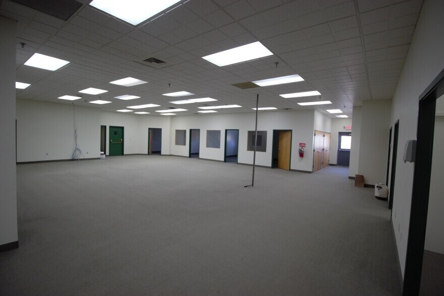 More Photos Of 3055 Brighton Henrietta Town Line Rd, Rochester Manufacturing For Lease
