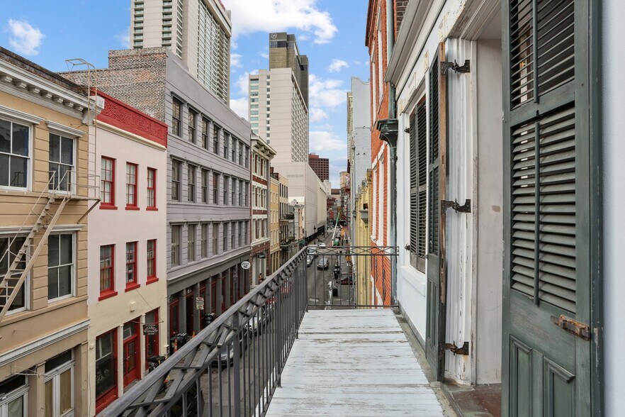 More Photos Of 235 Chartres St, New Orleans Storefront Retail Office For Sale