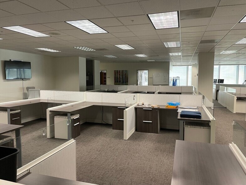 More Photos Of 901 Explorer Blvd NW, Huntsville Office For Lease