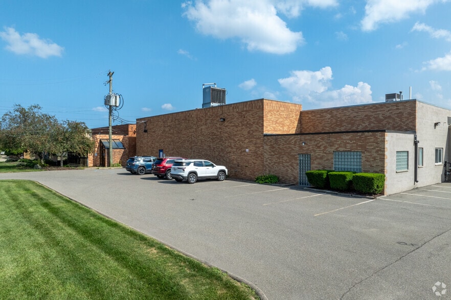 Primary Photo Of 16000 Common Rd, Roseville Warehouse For Sale