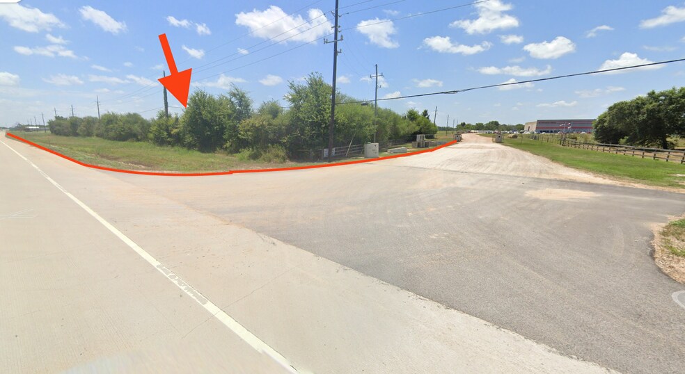 More Photos Of SE I-10 FRONTAGE rd, Sealy Land For Sale