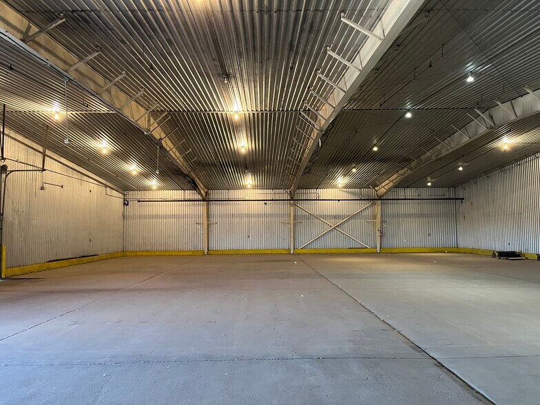 More Photos Of 9615 Broadway Blvd SW, Albuquerque Warehouse For Sale