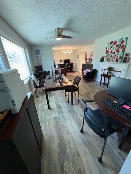 More Photos Of 7002 S East St, Indianapolis Office For Lease