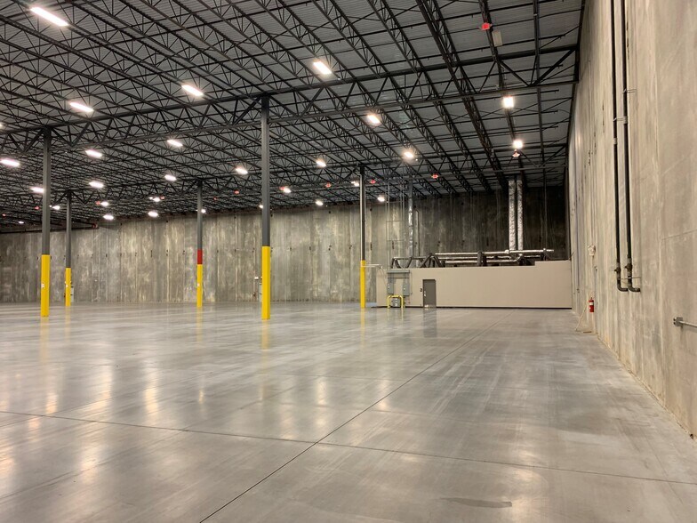 More Photos Of 2500 Emrick Blvd, Bethlehem Warehouse For Lease