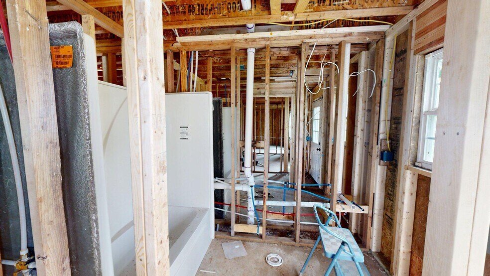 More Photos Of 57 Mill St, Cave Spring Multifamily For Sale