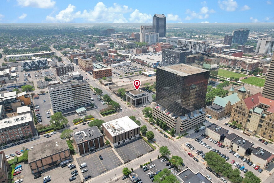 More Photos Of 141 E Town St, Columbus Office Residential For Lease