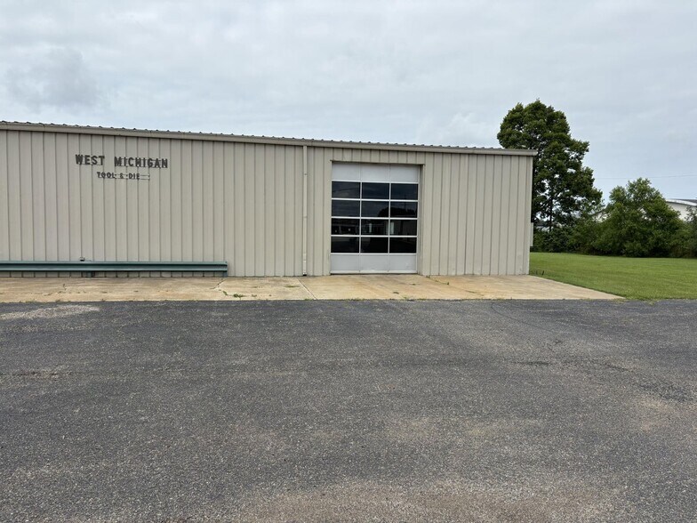 More Photos Of 1007 Nickerson Ave, Benton Harbor Industrial For Lease