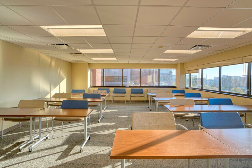 More Photos Of 500 N Keene St, Columbia Medical For Sale
