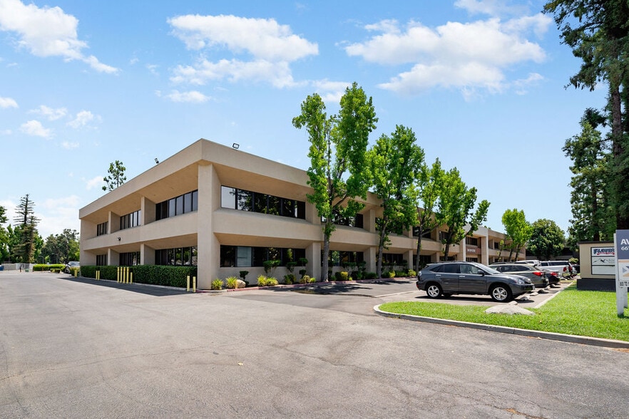 More Photos Of 200 New Stine Rd, Bakersfield Office For Sale