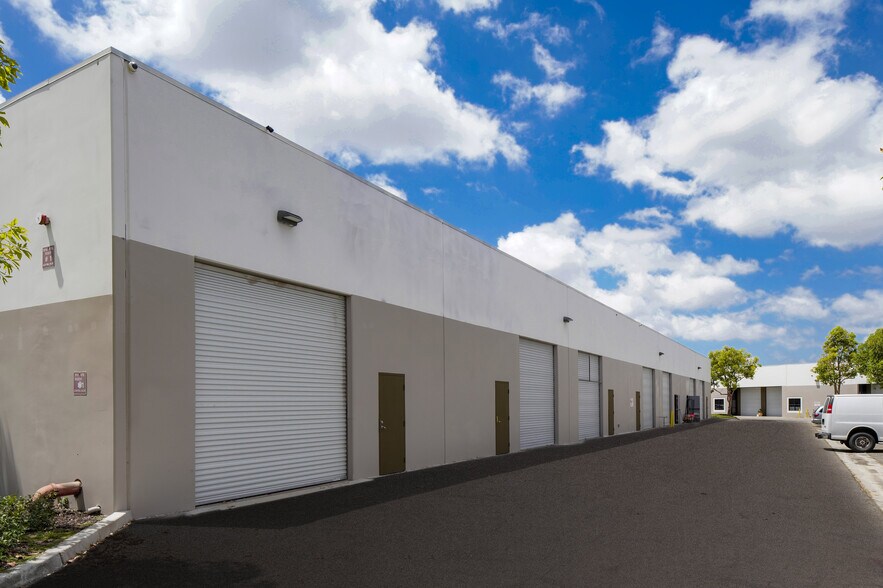 More Photos Of 2005 Raymer Ave, Fullerton Warehouse For Sale