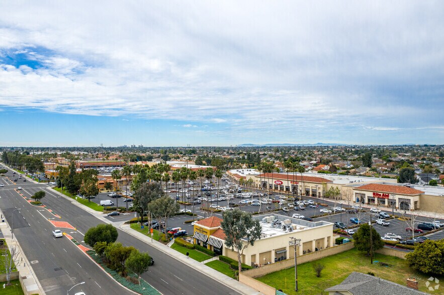 More Photos Of 18279-18517 Brookhurst St, Fountain Valley Unknown For Lease