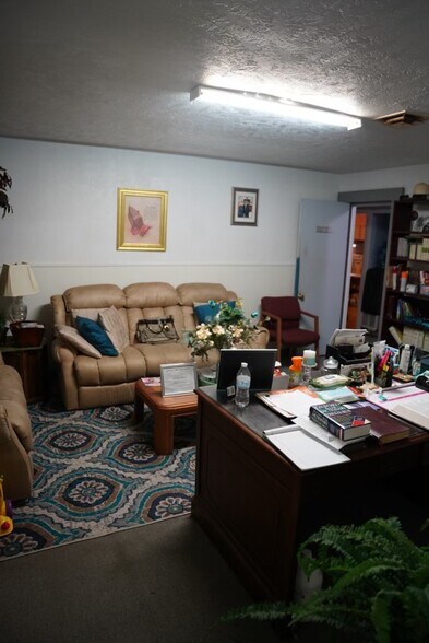 More Photos Of 8430 Airline Dr, Houston Religious Facility For Sale