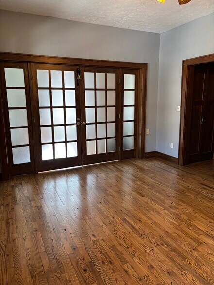 More Photos Of 163 S 17th St, Columbus Multifamily For Sale