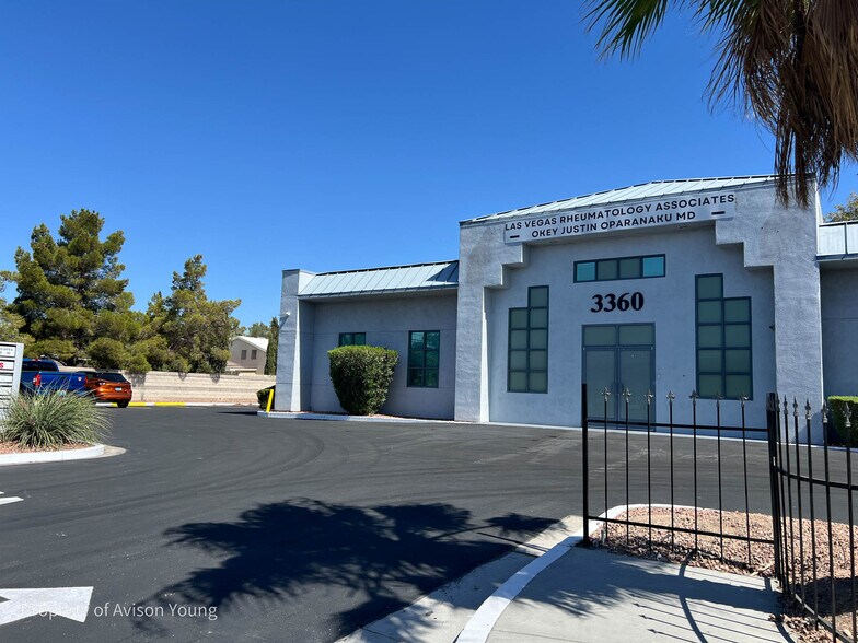 More Photos Of 3360 E Russell Rd, Las Vegas Office For Lease