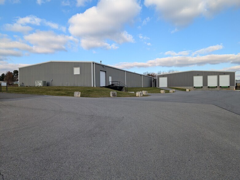 More Photos Of 4089 Pepperell Way, Dublin Manufacturing For Lease