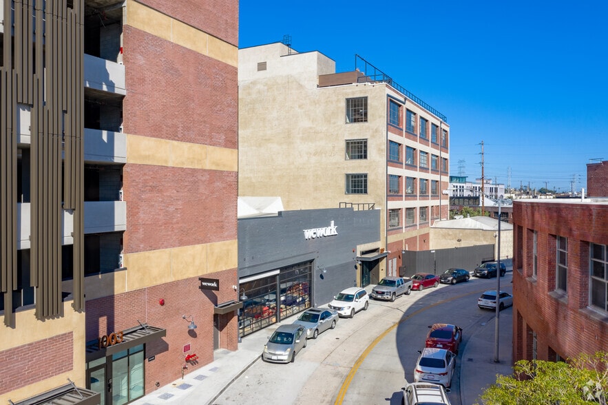 More Photos Of 1019 E 4th Pl, Los Angeles Loft Creative Space For Lease