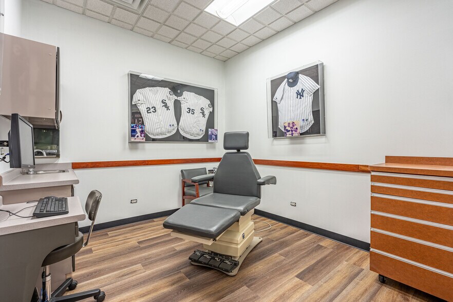 More Photos Of 2220 W Belmont Ave, Chicago Apartments For Sale