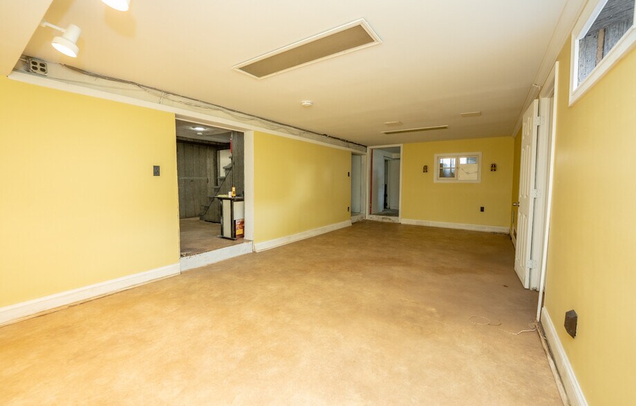 More Photos Of 2429 Vauxhall Rd, Union Township Office Residential For Sale