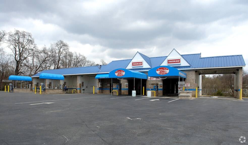Primary Photo Of 5504 Central Ave Pike, Knoxville Carwash For Sale